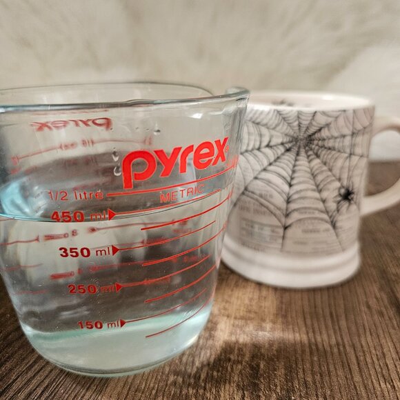 Sur La Table Earthenware Spider Web Mug 16oz - Picture 5 of 5